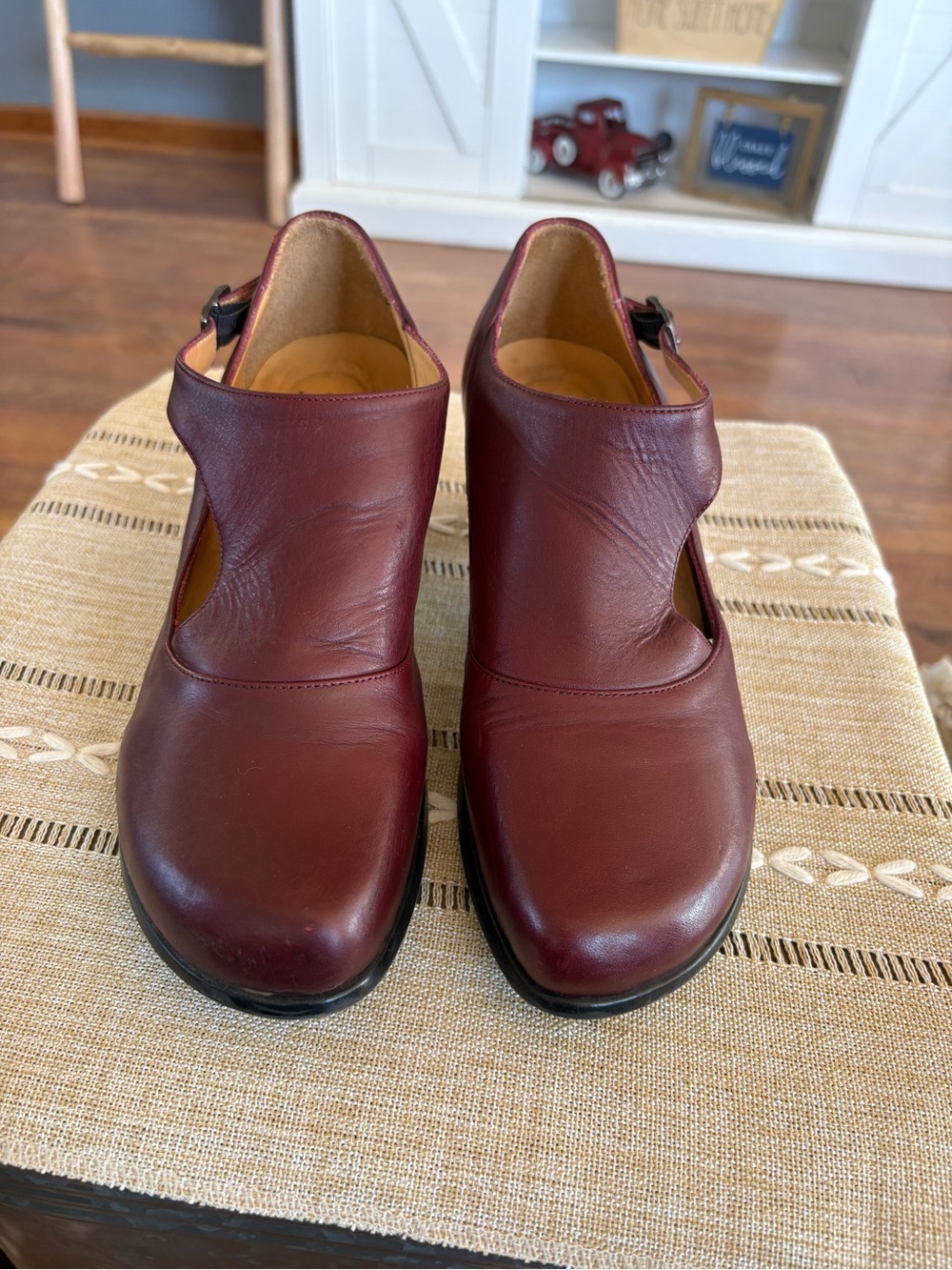John Fluevog Burgundy Gracias Wearever Shiraz Leather Cutout Heels